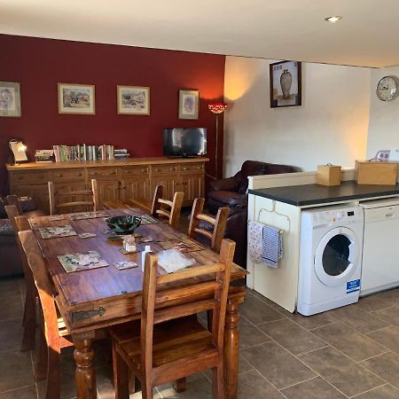 Rb Contractor Stays - Helyg Pwllheli Kültér fotó