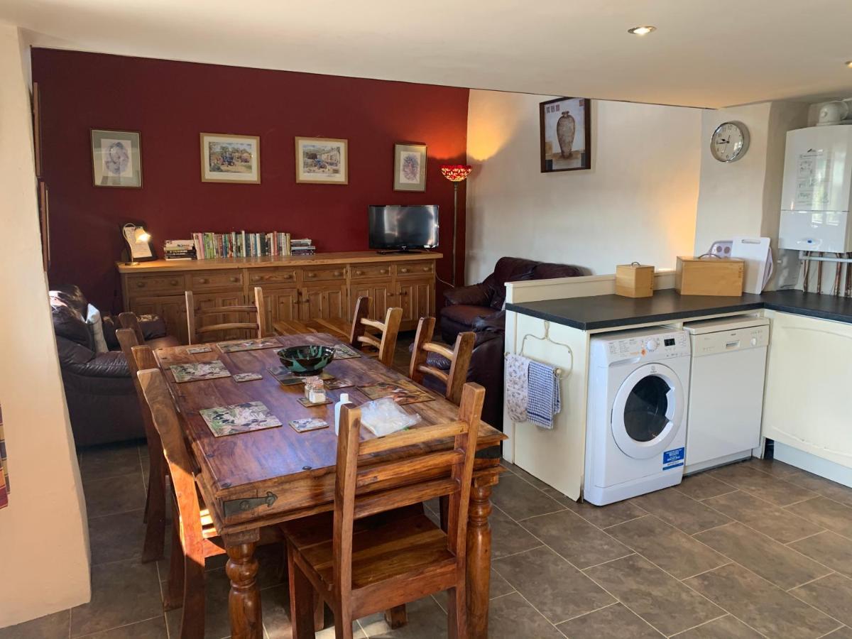 Rb Contractor Stays - Helyg Pwllheli Kültér fotó